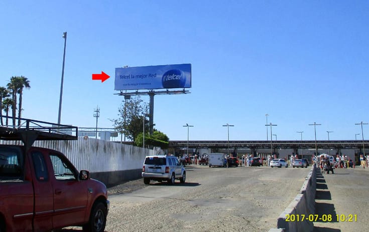 Espectacular BCN001S1 en Puente Internacional Mesa de Otay, Fracc. Garita de Otay, Tijuana de One Marketing