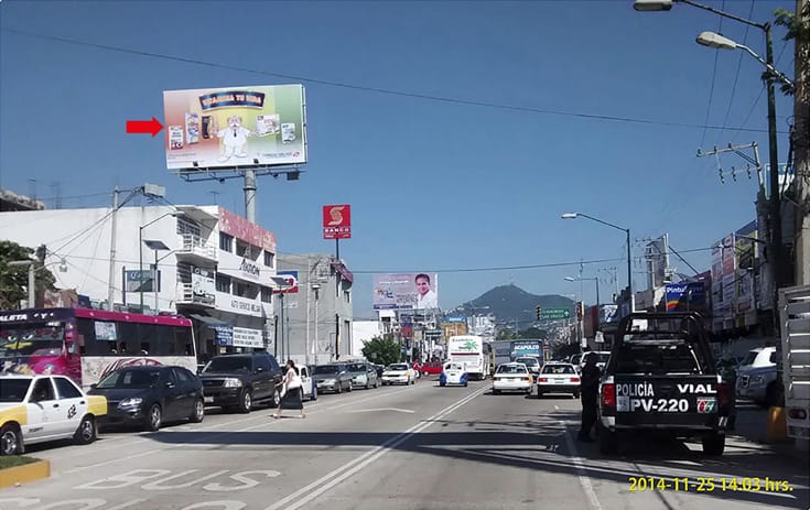 Espectacular GRO001P1 en Acapulco, Guerrero de One Marketing