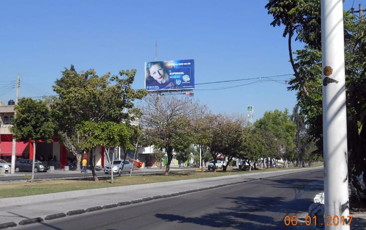 Espectacular JAL021S1 en Calz. Independencia Norte #1147, Barranquitas, Guadalajara de One Marketing