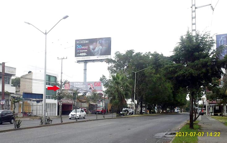 Espectacular JAL040S1 en Av. Cruz del Sur #3370 (Cart), Santa Eduwiges, Guadalajara de One Marketing