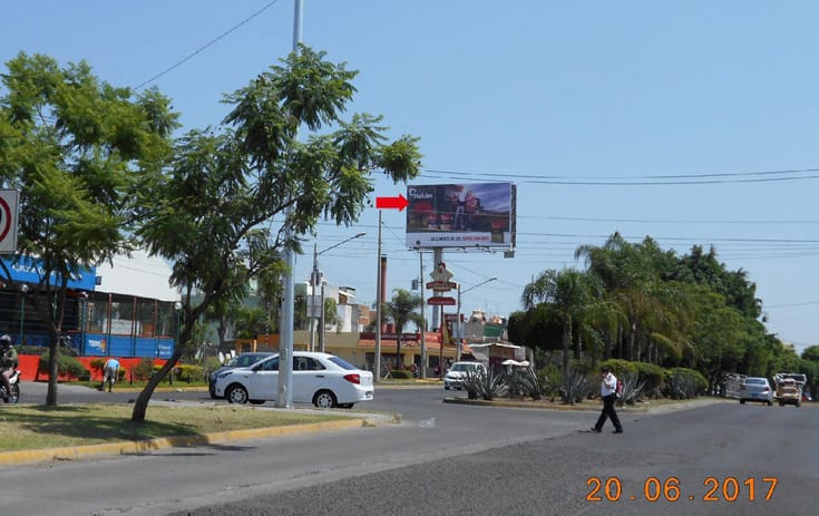 Espectacular JAL057S1 en Tlaquepaque, Jalisco de One Marketing