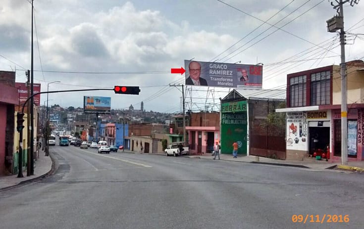 Espectacular MCH008N1 en Av. Morelos Norte #1543 Carr. Morelia Guadalajara, Industrial, Morelia de One Marketing