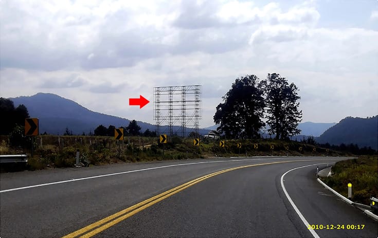 Espectacular MEX137P1 en San Bartolo Amanalco, Valle de Bravo, Estado de México de One Marketing