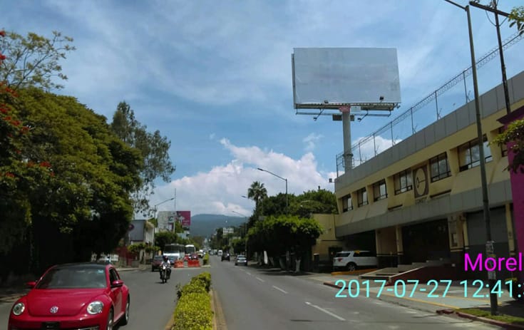 Espectacular MOR001S1 en Cuernavaca, Morelos de One Marketing