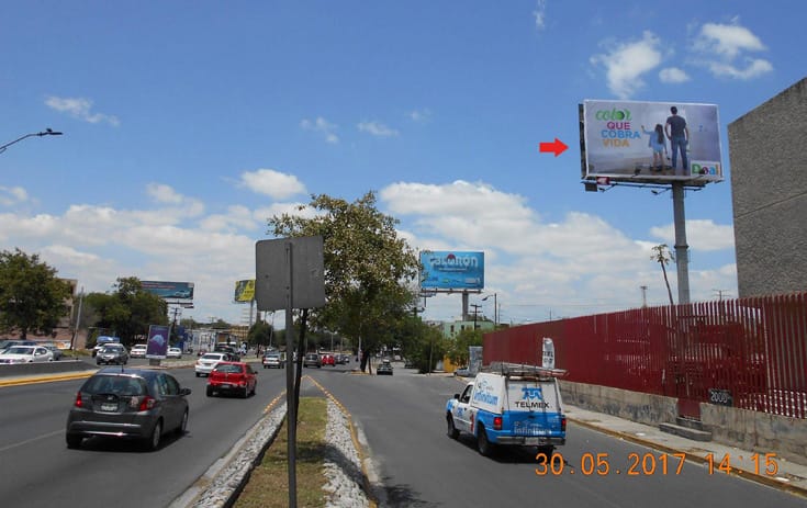 Espectacular NVL037S1 en Monterrey, Nuevo León de One Marketing