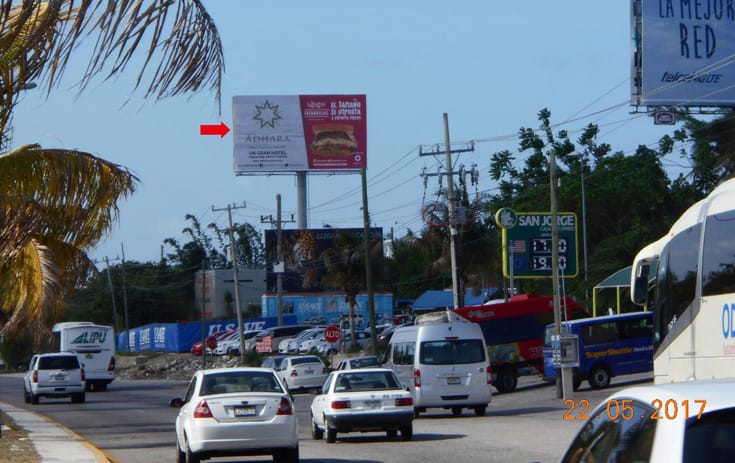 Espectacular QTR005S1 en Carr. Cancún-Puerto Morelos-Tulum Km 15 Plaza Luxury, Benito Juárez, Cancún de One Marketing