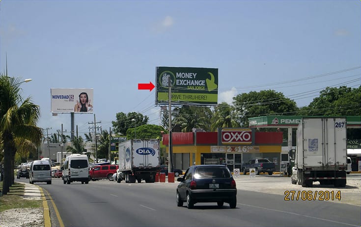 Espectacular QTR019S1 en Carr. Cancún-Puerto Morelos-Tulum Km. 15 Bis (Lienzo Charro), Benito Juárez, Cancún de One Marketing