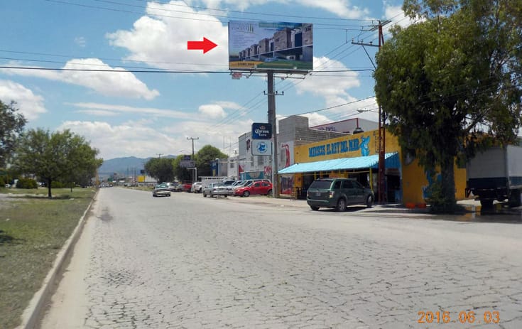 Espectacular SLP015N1 en El Marquez Soledad, San Luis Potosí de One Marketing