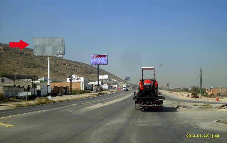 Espectacular SLP030O1 en San Luis Potosí, San Luis Potosí de One Marketing