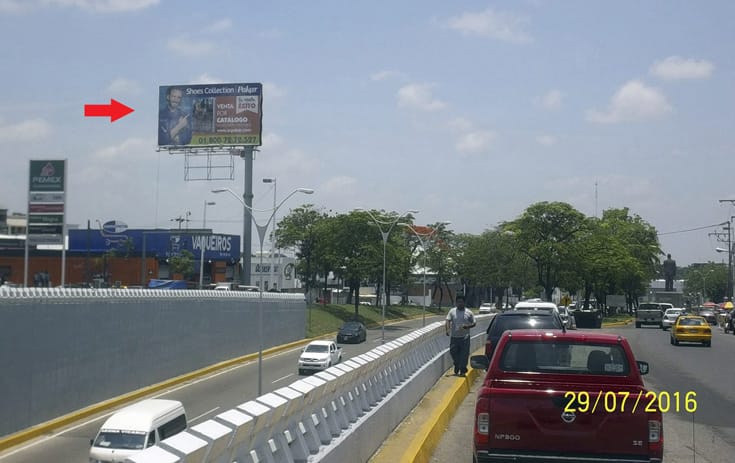 Espectacular TAB007O1 en Villahermosa, Tabasco de One Marketing