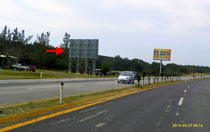 Espectacular TAM010S1 en Pueblo Viejo, Tamaulipas de One Marketing