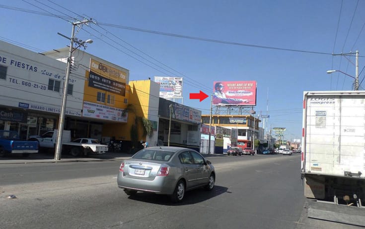 Espectacular GTO050S1 en Álvaro Obregón, Irapuato, Guanajuato de One Marketing