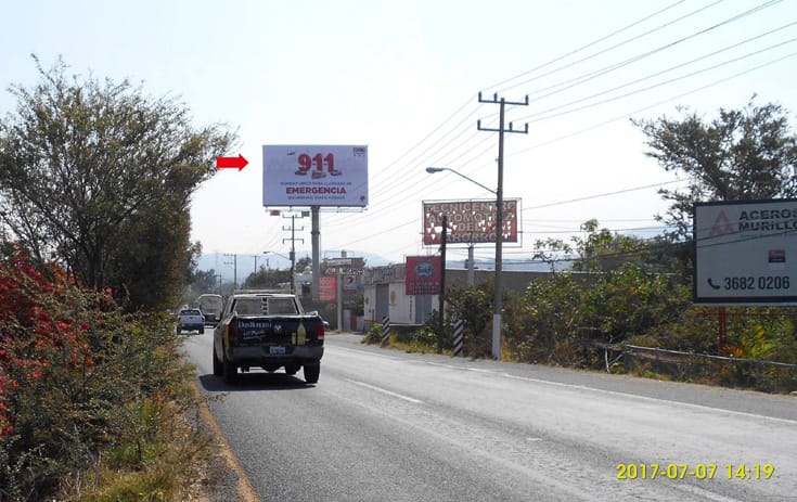 Espectacular JAL046P1 en Zapopan, Jalisco de One Marketing