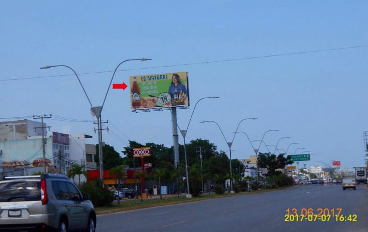 Espectacular QTR036P1 en Cancún, Quintana Roo de One Marketing